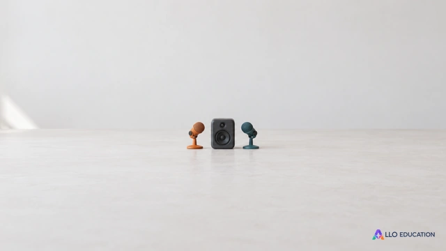 Une petite enceinte et deux microphones évoquent la comparaison de signaux sonores.